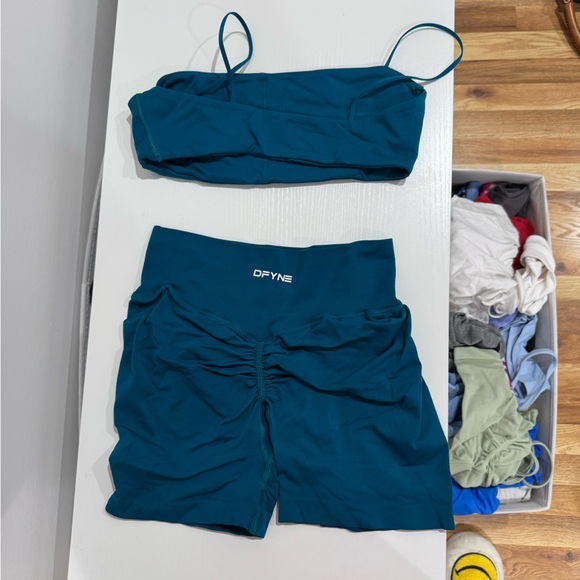 DFYNE Defy set - Picture 2 of 4